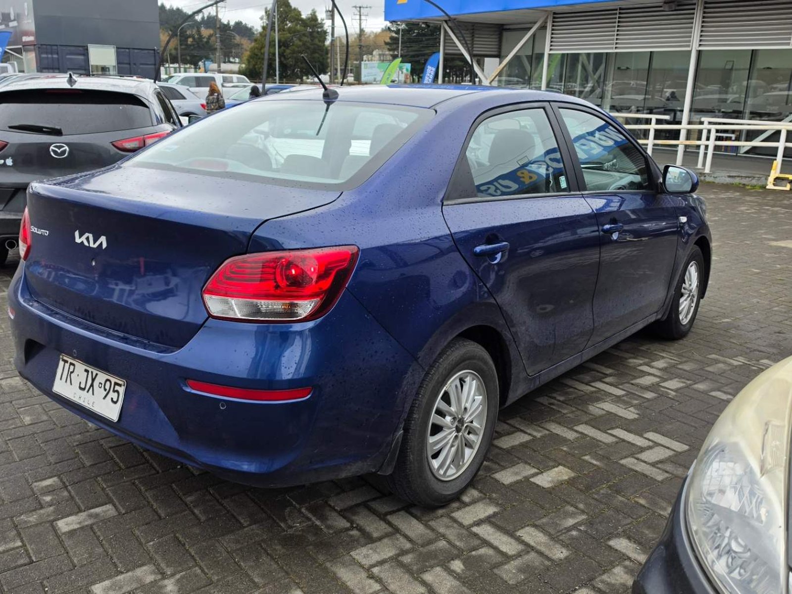 Kia Soluto 1.4 Ex Full 4x2 Srf Mt 4p 2024 - Foto 4 de 5