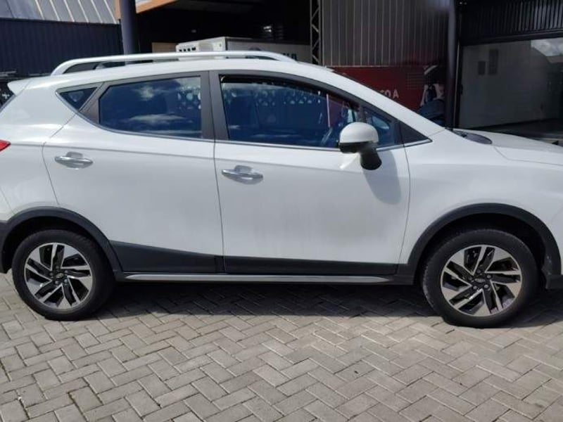 JAC Js3 1.6 Advance 4x2 Mt 5p 2022 - Imagen 3 de 5