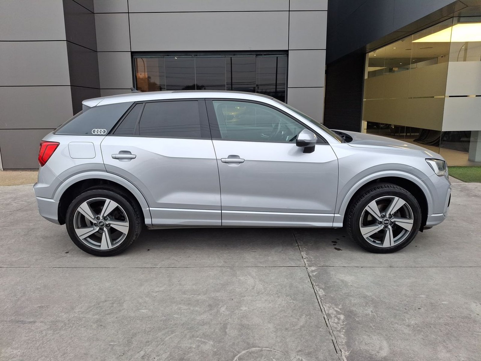 Audi Q2 1.4 35 Tfsi 4x2 At 5p 2021 - Imagen 8 de 8