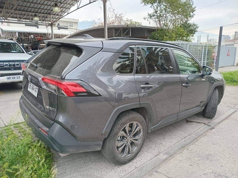 Toyota Rav 4 2.0 Xle 4x2 Cvt At 5p 2024 - Imagen 4 de 5