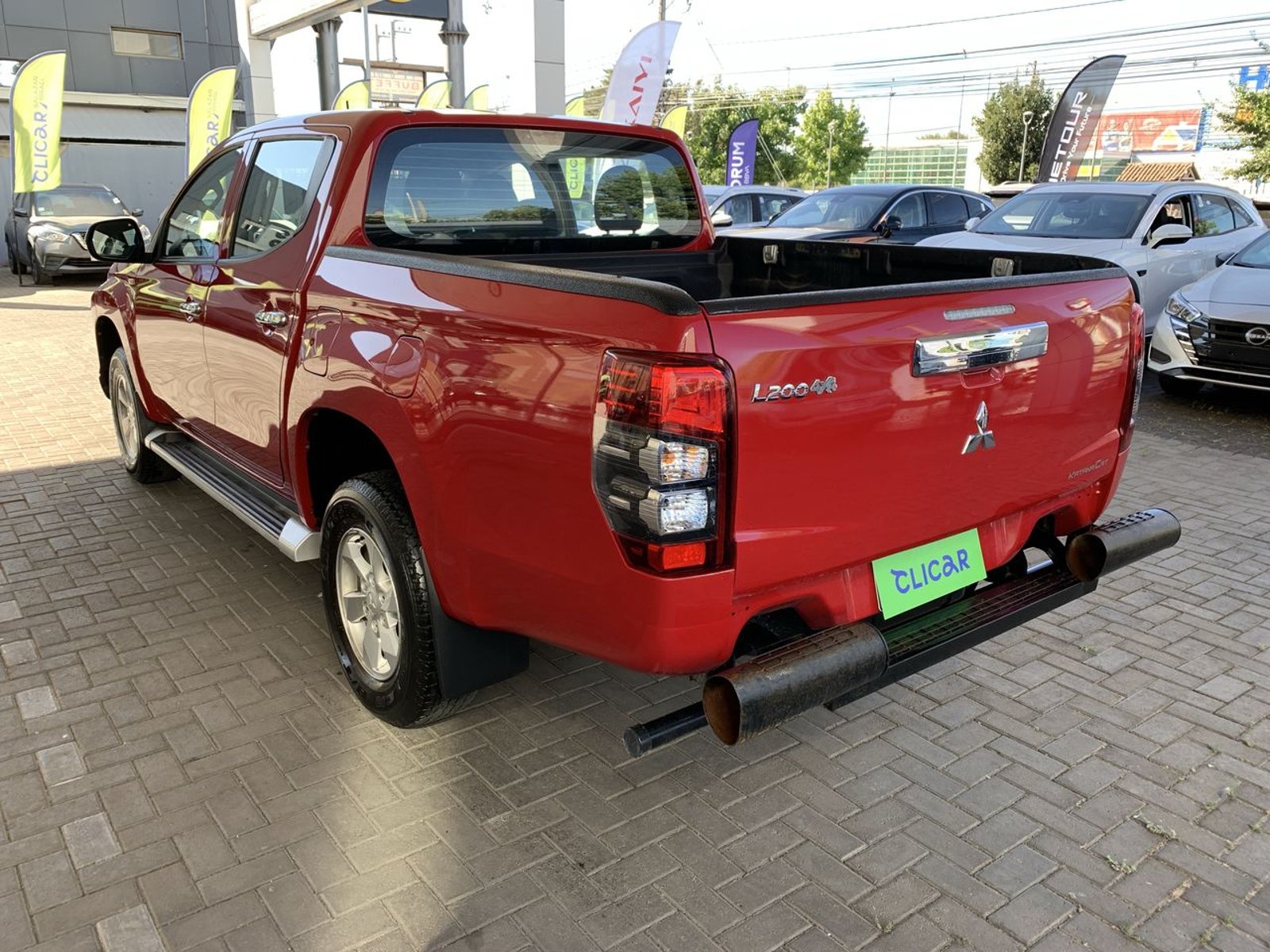 Mitsubishi L200 2.2 Katana Crt Diesel Dob. Cab. 4x4 Mt 4p 2024 - Foto 5 de 8