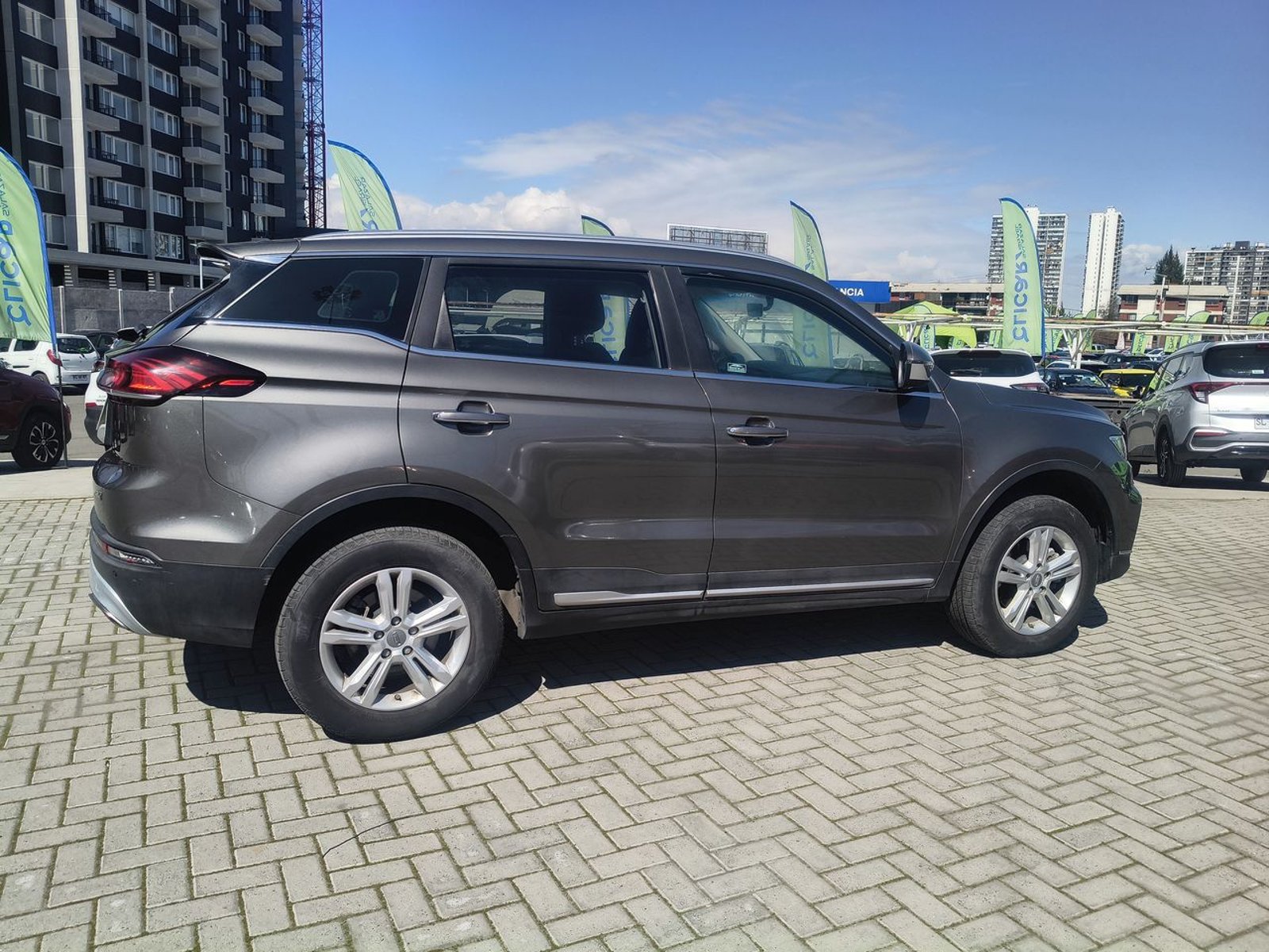 Geely Azkarra 1.5t Comfort 4x2 6at 5p 2022 - Imagen 8 de 8