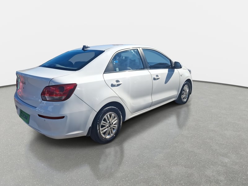 Kia Soluto 1.4 Ex Full 4x2 Srf Mt 4p 2025 - Imagen 7 de 8