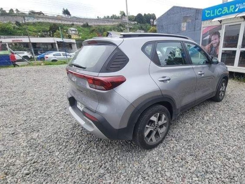 Kia Sonet 1.5 Ex 4x2 6mt 5p 2023 - Imagen 4 de 5
