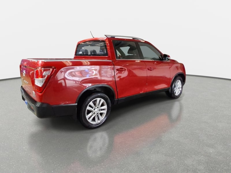 SsangYong Musso 2.2 Glx Td Diesel 4wd Mt 4p 2021 - Imagen 7 de 8