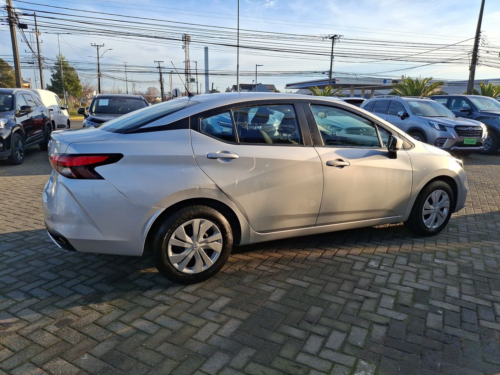 Nissan Versa 1.6 Sense 4x2 Cvt At 4p 2022 - Imagen 7 de 8