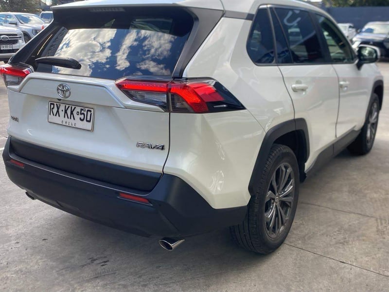 Toyota Rav 4 2.0 Xle 4x2 Cvt At 5p 2022 - Imagen 4 de 5