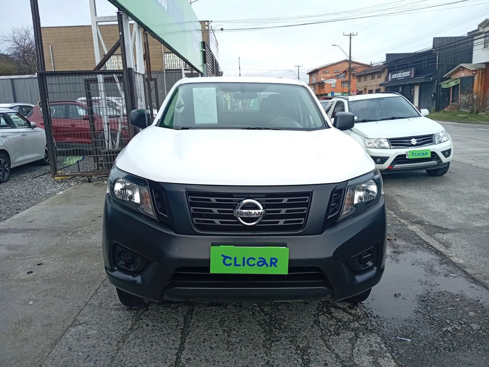 Nissan Np300 2.5 S Dob. Cab. Mt 4p 2018 - Foto 2 de 8
