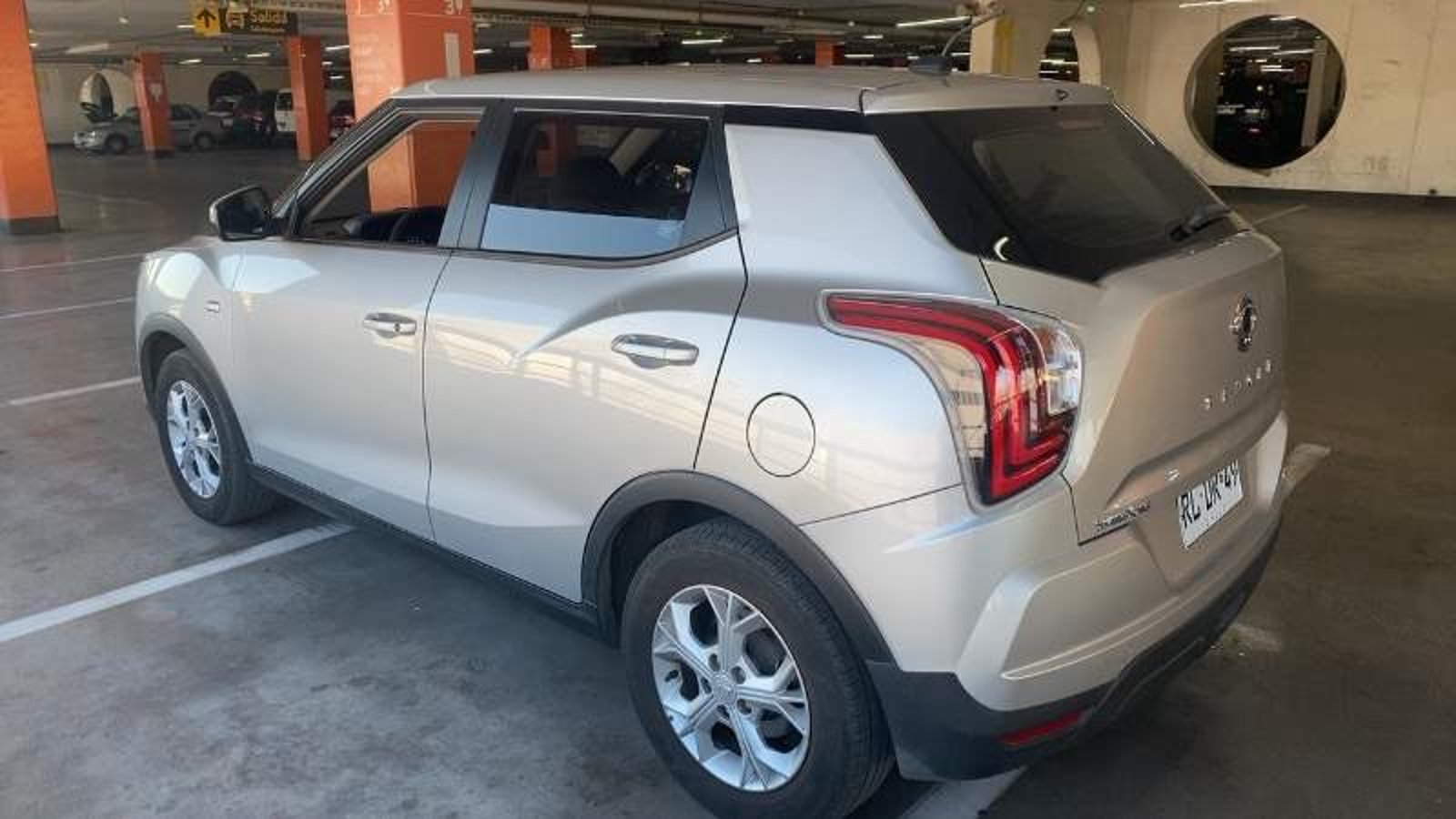 Ssangyong Tivoli 1.6 Lx Tx1010 4x2 Mt 5p 2022 - Imagen 7 de 8