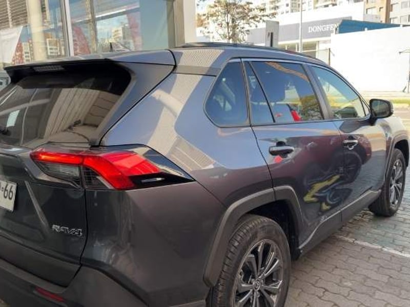 Toyota Rav 4 2.0 Xle 4x2 Cvt At 5p 2025 - Imagen 4 de 5
