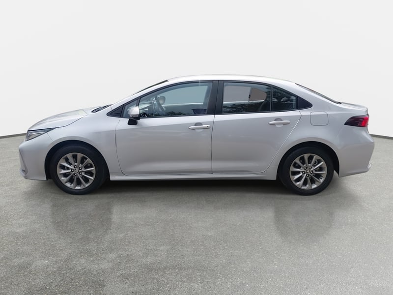 Toyota Corolla 2.0 Xei 4x2 Mt 4p 2023 - Imagen 4 de 8
