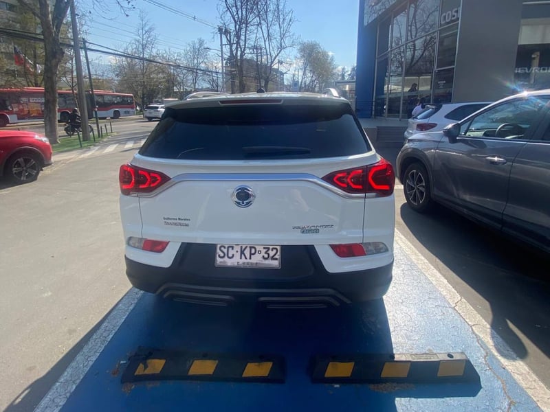 SsangYong Korando 1.6 Glx Cd211 Td Diesel 4x2 At 5p 2022 - Imagen 5 de 5