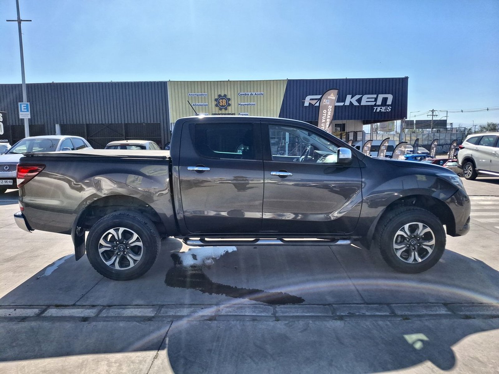 Mazda Bt-50 3.2 Sdx High Dob. Cab. Diesel 4x4 6at 4p 2022 - Imagen 8 de 8