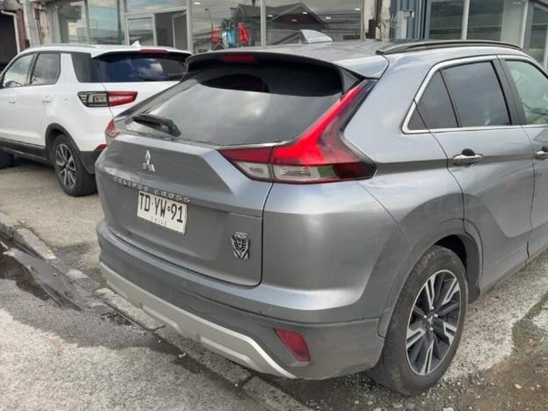 Mitsubishi Eclipse Cross 1.5 Rs N 4x2 At 5p 2024 - Imagen 4 de 5