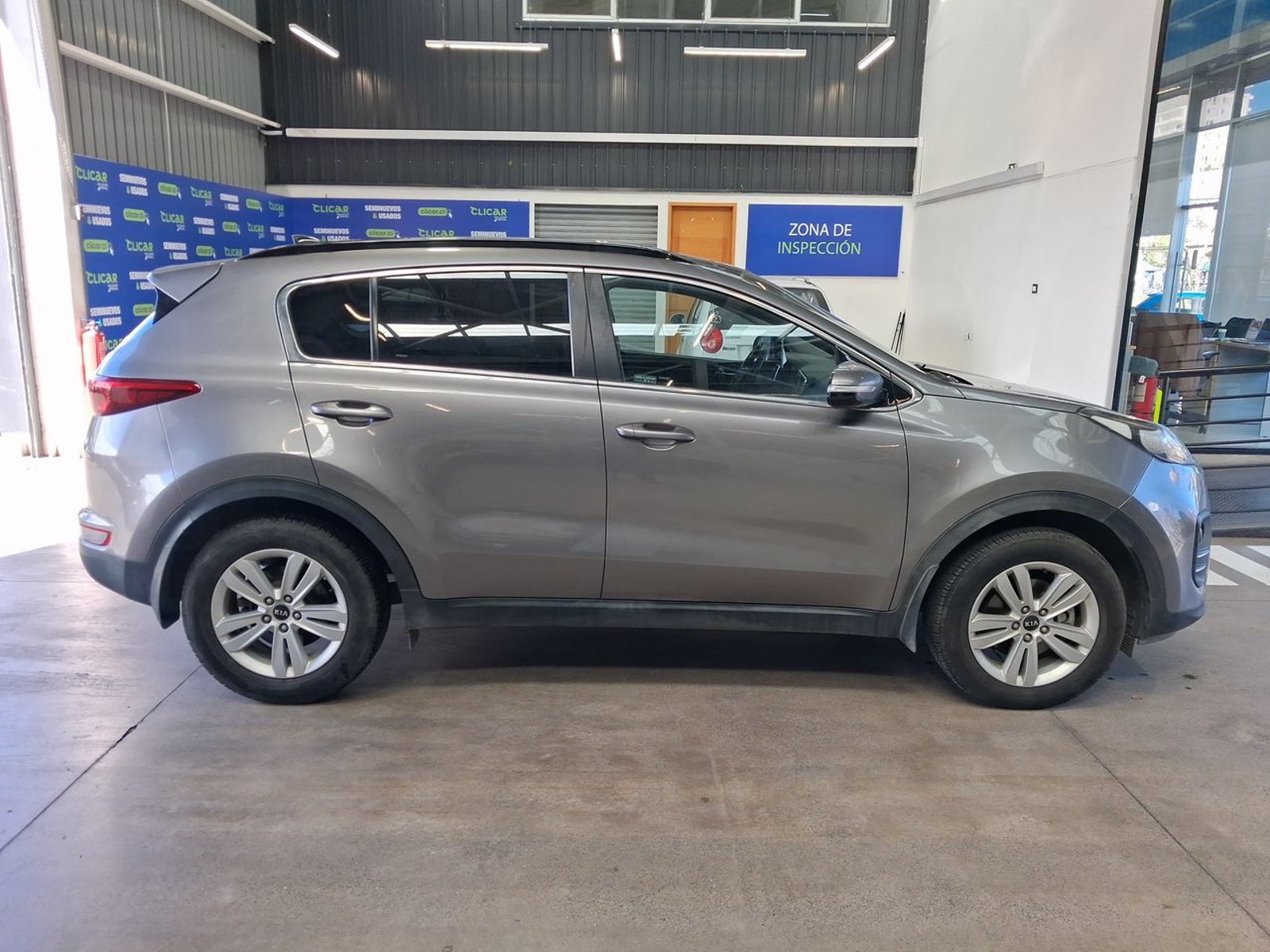 Kia Sportage 2.0 Lx 2wd 6ab 6mt 5p 2018 - Imagen 8 de 8