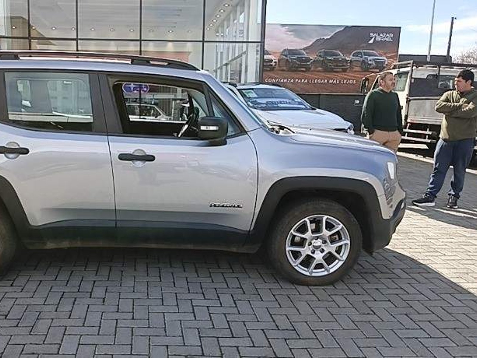 Jeep Renegade 1.8 Sport Lx 4x2 Mt 5p 2022 - Foto 3 de 5