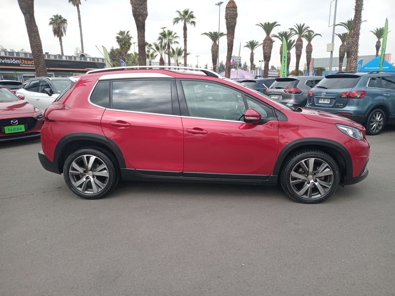 Peugeot 2008 1.2 Allure Pack Puretech 4x2 110hp Eat6 5p 2018 - Imagen 8 de 8