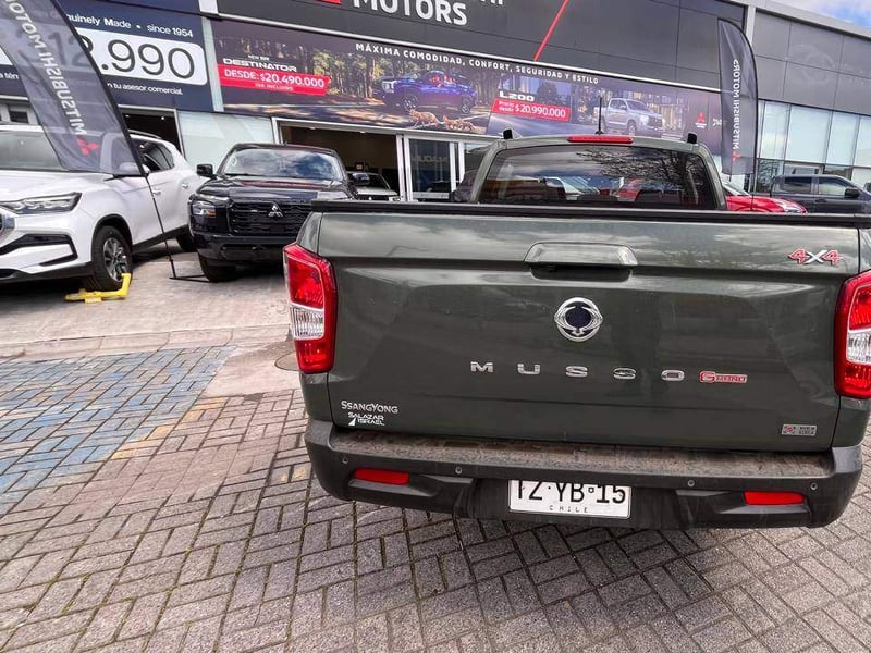 SsangYong Musso 2.2 Td Grand Limited Diesel 4wd Nueva Radio At6 4p 2025 - Imagen 5 de 5