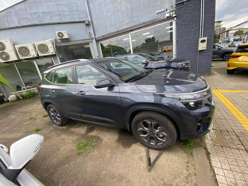 Kia Seltos 1.5 Ex High 4x2 Ivt At 5p 2026 - Imagen 3 de 5