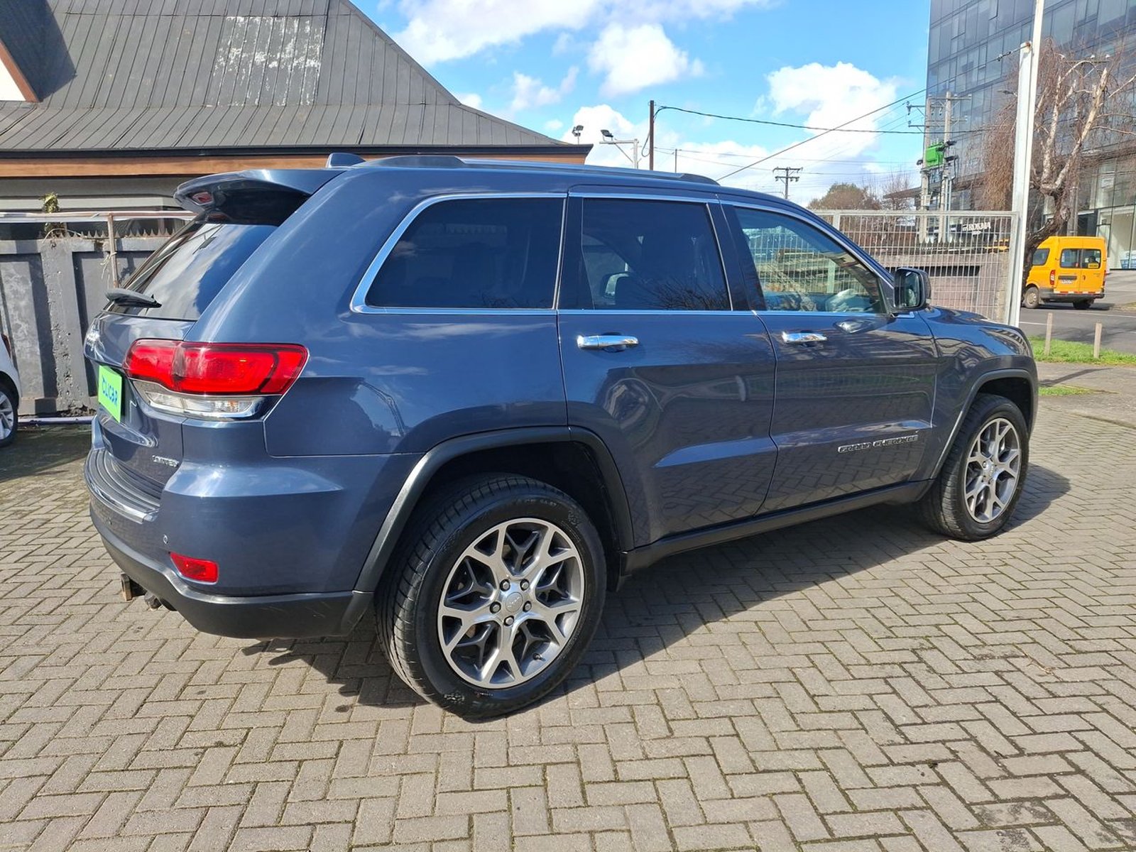 Jeep Grand Cherokee 3.6 Limited 4x4 At 5p 2022 - Imagen 6 de 7