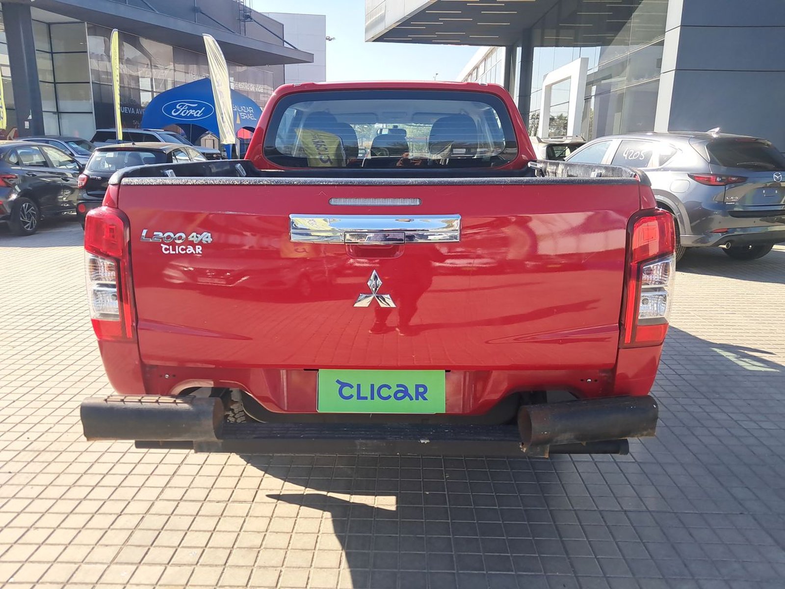 Mitsubishi L200 2.2 Katana Crt Diesel Dob. Cab. 4x4 Mt 4p 2024 - Imagen 6 de 8