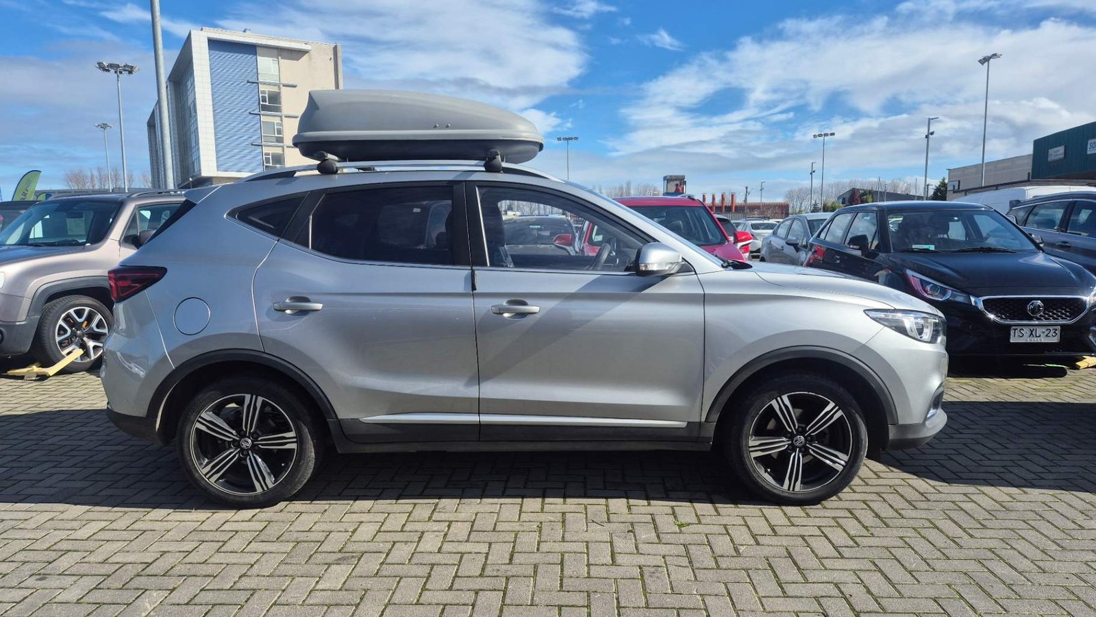 MG Mg Zs 1.5 Comfort 4x2 Mt 5p 2022 - Imagen 3 de 5