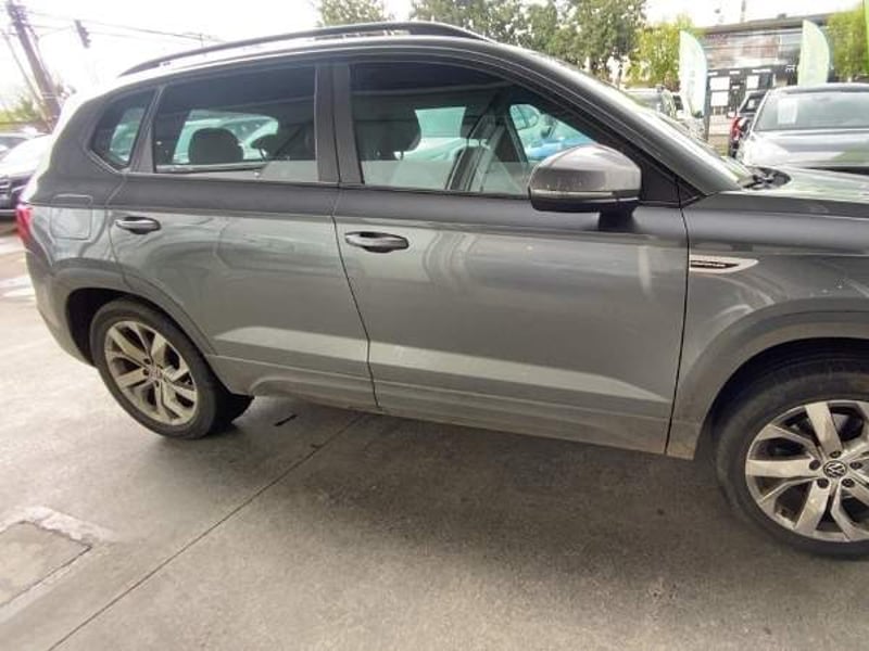Volkswagen Taos 1.4 Tsi Comfortline Sky 4x2 At 5p 2022 - Imagen 3 de 5