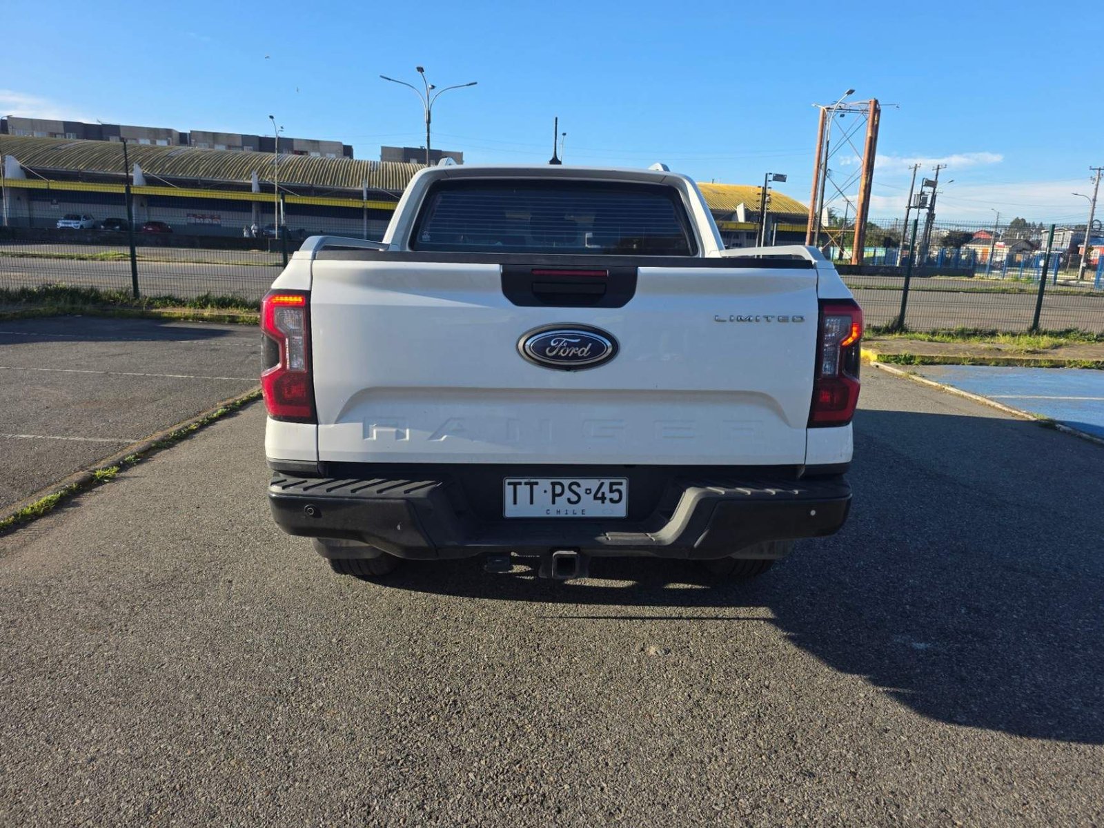 Ford Ranger 3.0 Ltd Diesel 4x4 Dob. Cab. At 4p 2025 - Foto 5 de 5