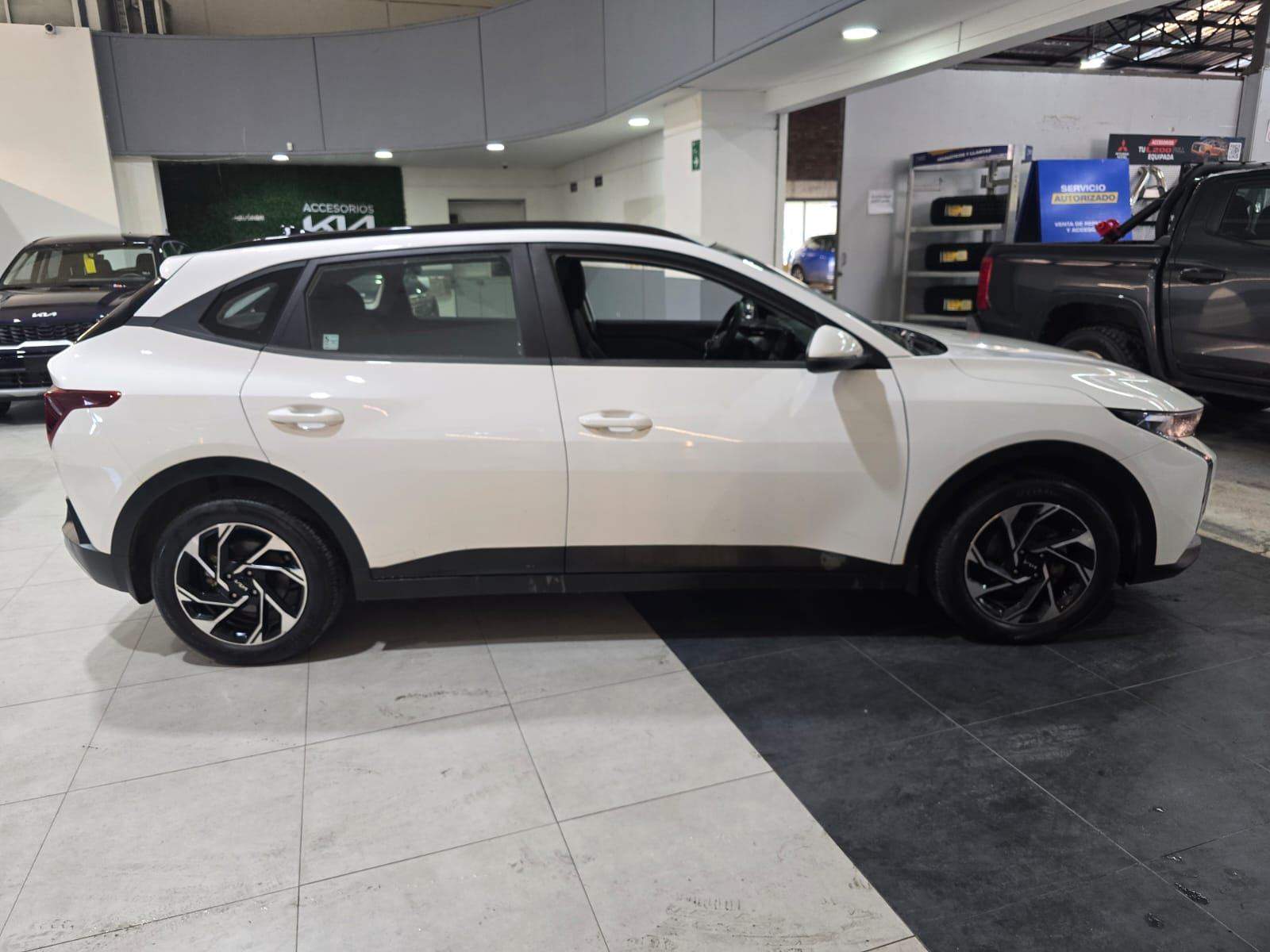 Kia K3 Cross 1.4 Ex 4x2 Mt 5p 2024 - Foto 3 de 5