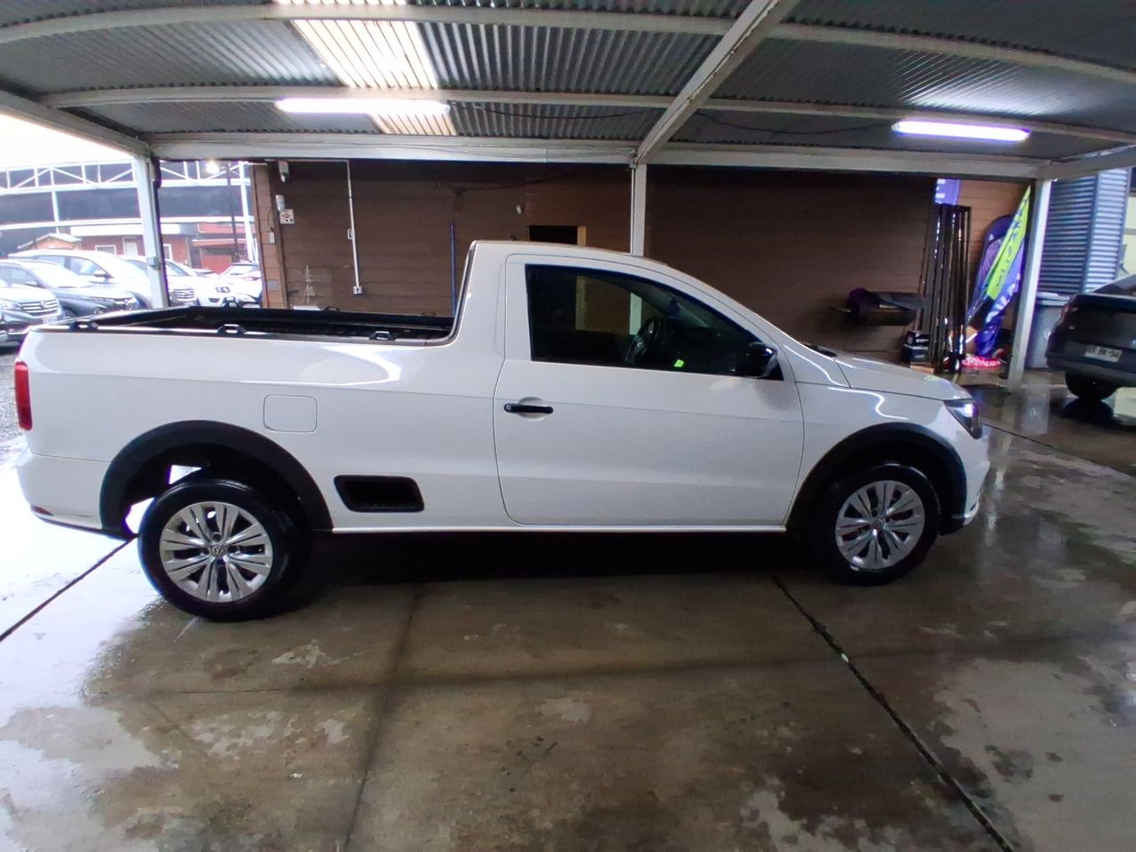 Volkswagen Saveiro 1.6 4x2 Mt 2p 2022 - Imagen 8 de 8