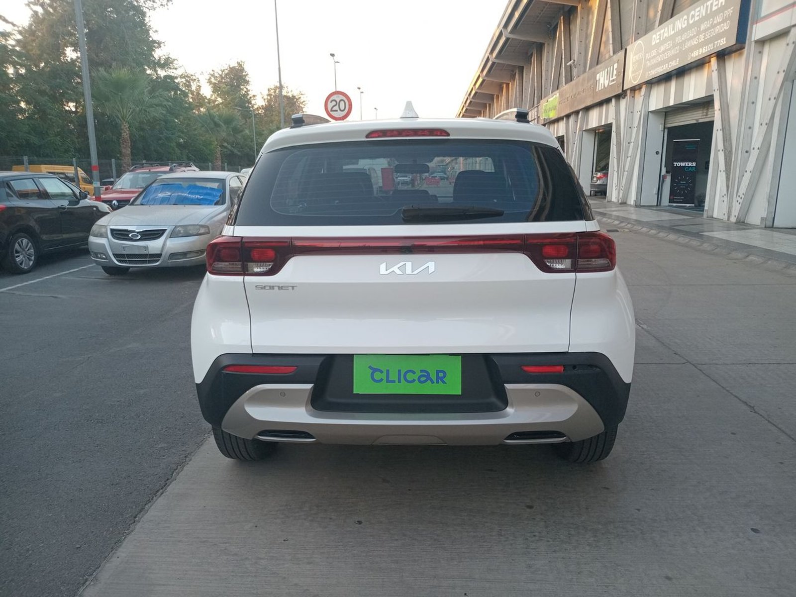 Kia Sonet 1.5 Ex Plus 4x2 Acc 6mt 5p 2024 - Imagen 6 de 8