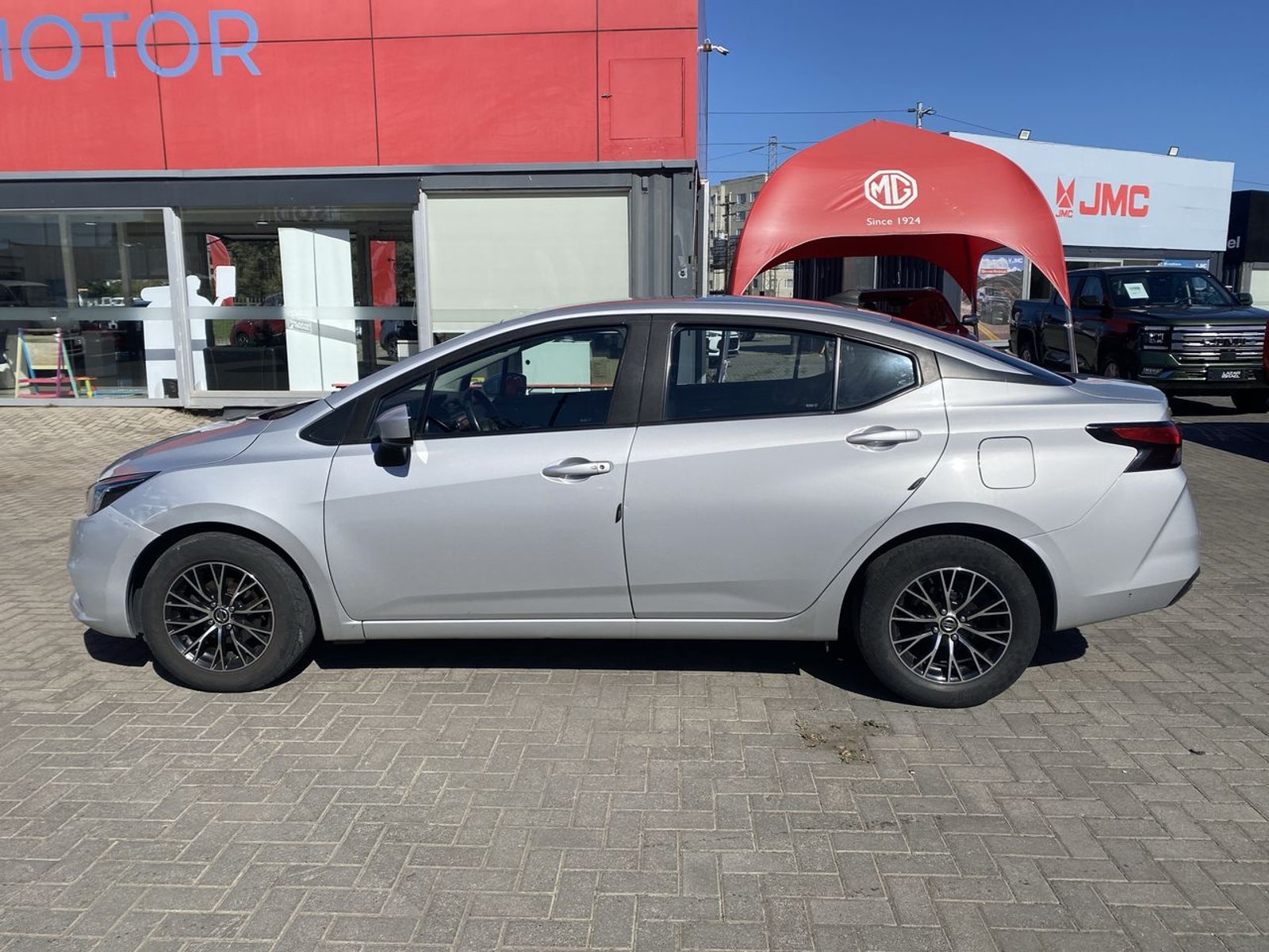 Nissan Versa 1.6 Sense 4x2 Cvt At 4p 2022 - Foto 4 de 8