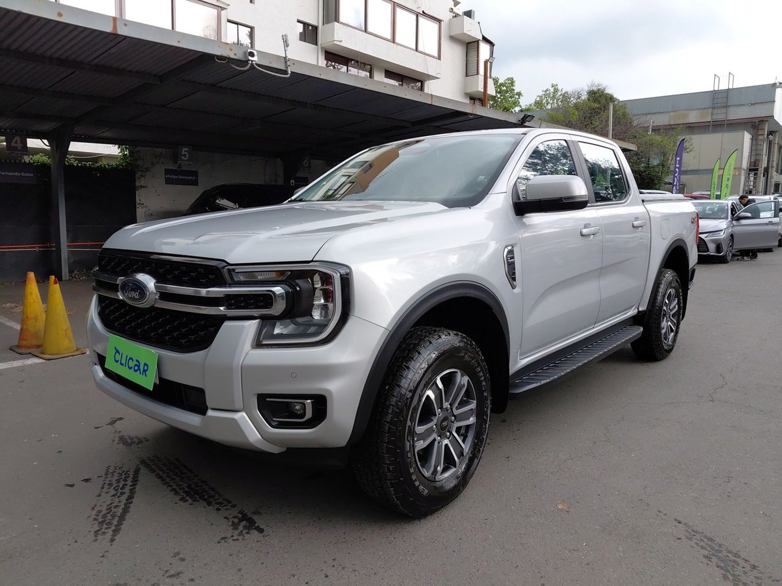 Ford Ranger 2.0 Xlt Diesel 4x4 Dob. Cab. At 4p 2025 - Foto 3 de 8