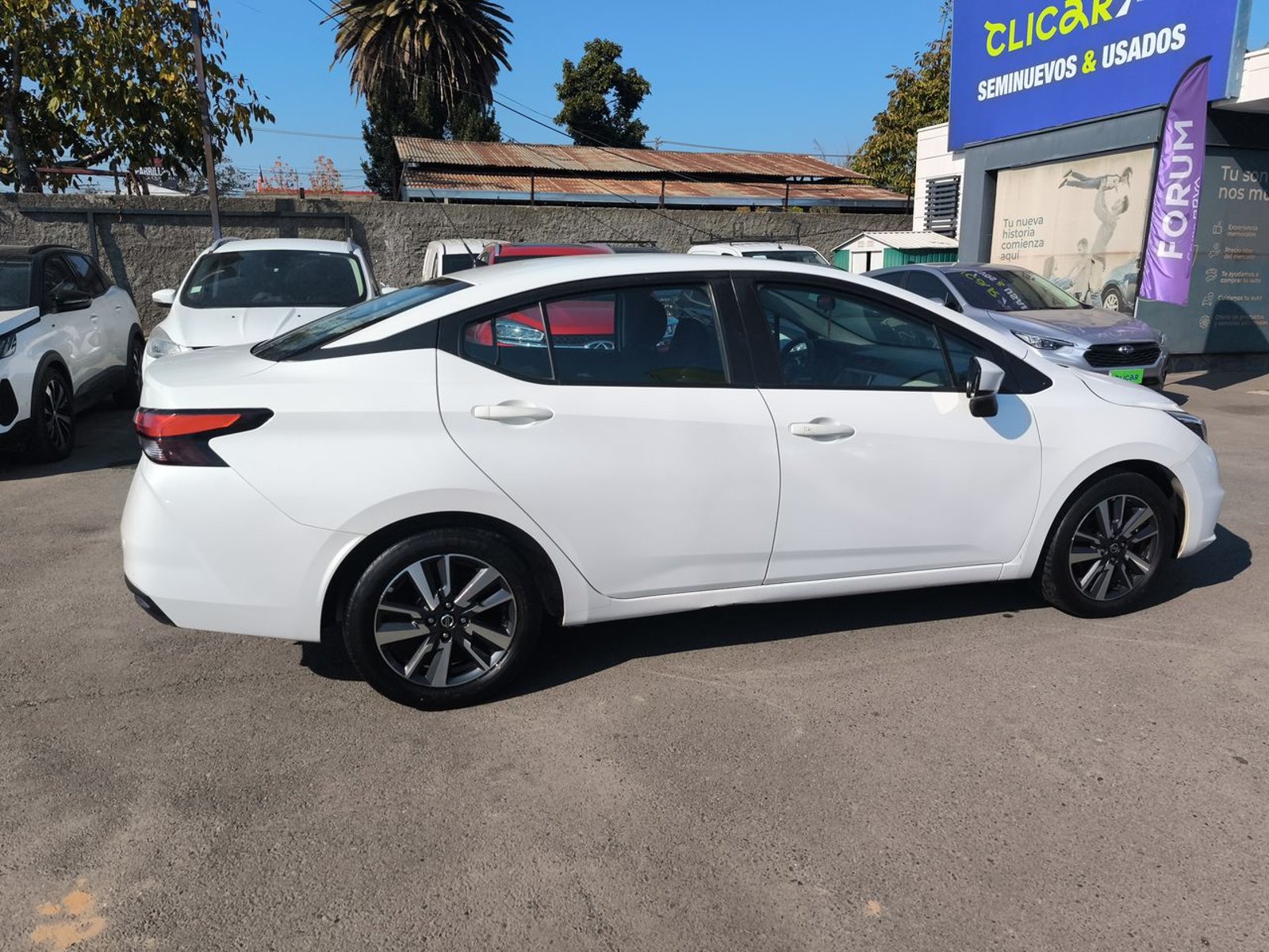 Nissan Versa 1.6 Advance 4x2 Mt 4p 2023 - Imagen 7 de 8