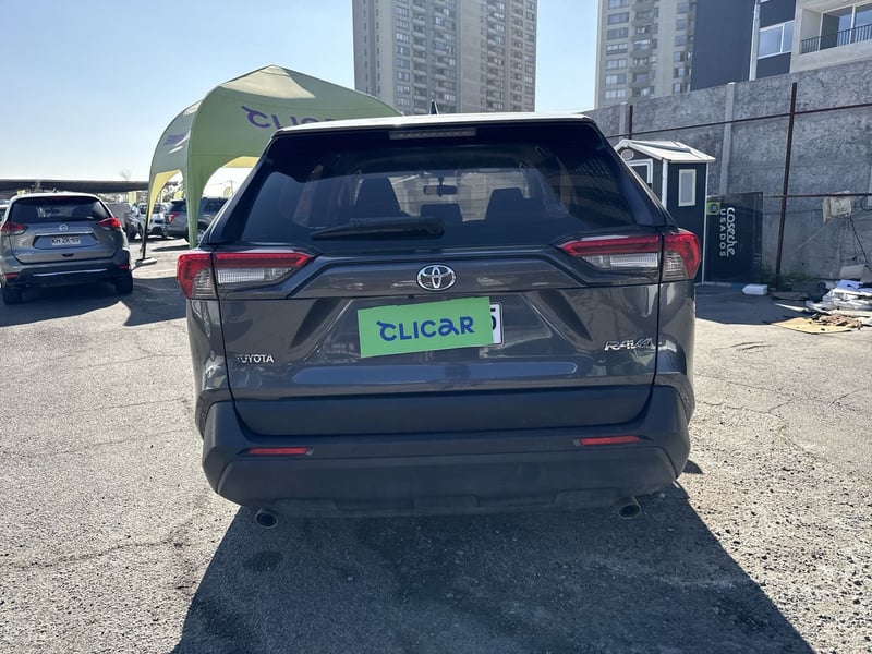 Toyota Rav 4 2.0 Le 4x2 Mt 5p 2021 - Imagen 6 de 8