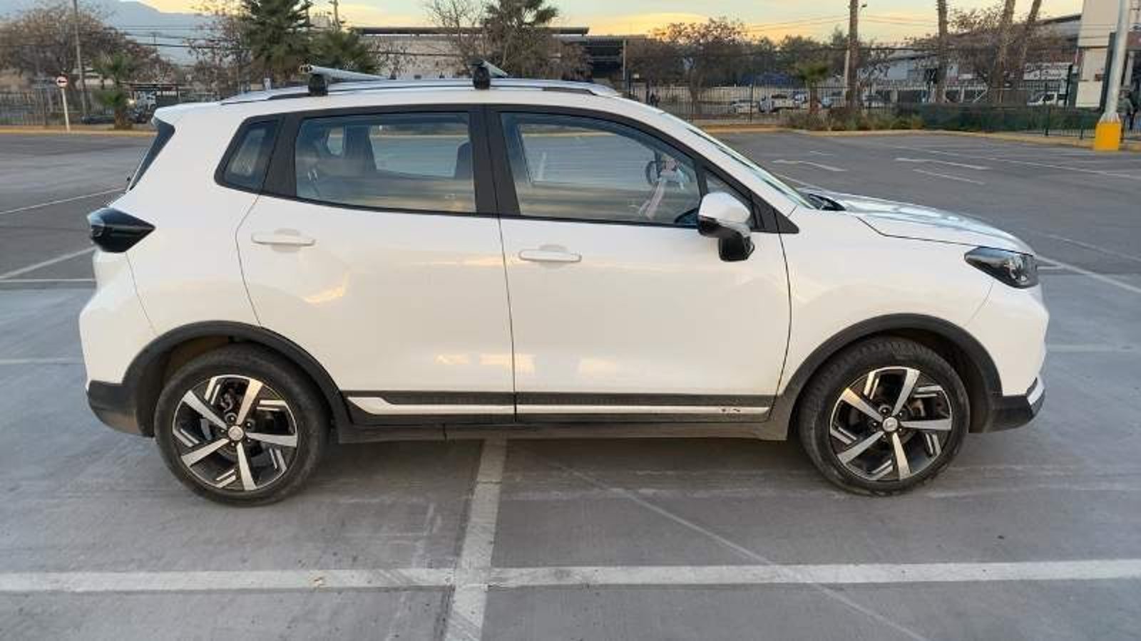 Changan Cs15 1.5 Elite 4x2 Mt 5p 2021 - Foto 3 de 8