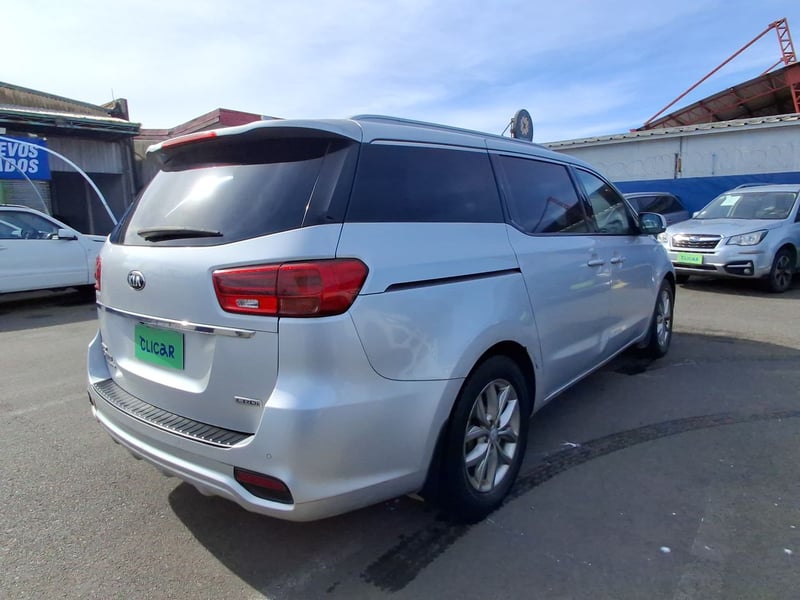 Kia Grand Carnival 2.2 Ex Limited Diesel 4x2 8at 5p 2020 - Imagen 7 de 8