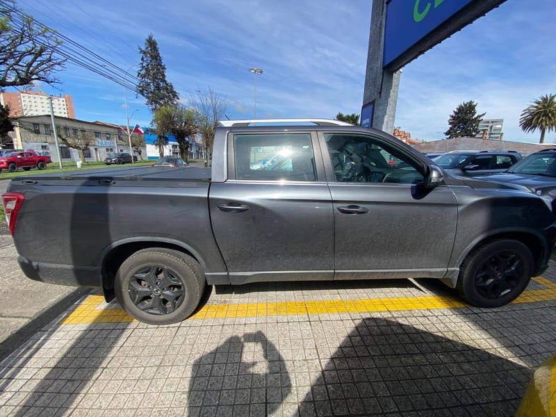 SsangYong Musso 2.2 Limited Td Diesel 4wd At6 4p 2023 - Imagen 3 de 5