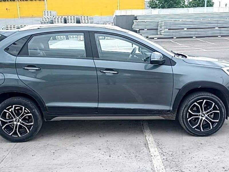 Chery Tiggo 2 1.5 Vvt Gls 4x2 Mt 5p 2021 - Imagen 3 de 5