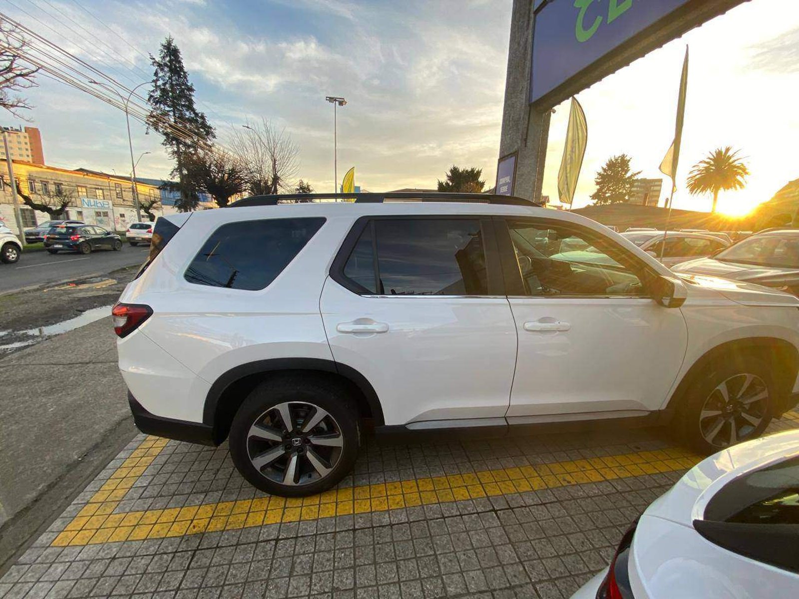 Honda Pilot 3.5 Touring 4x4 At 5p 2024 - Foto 2 de 4