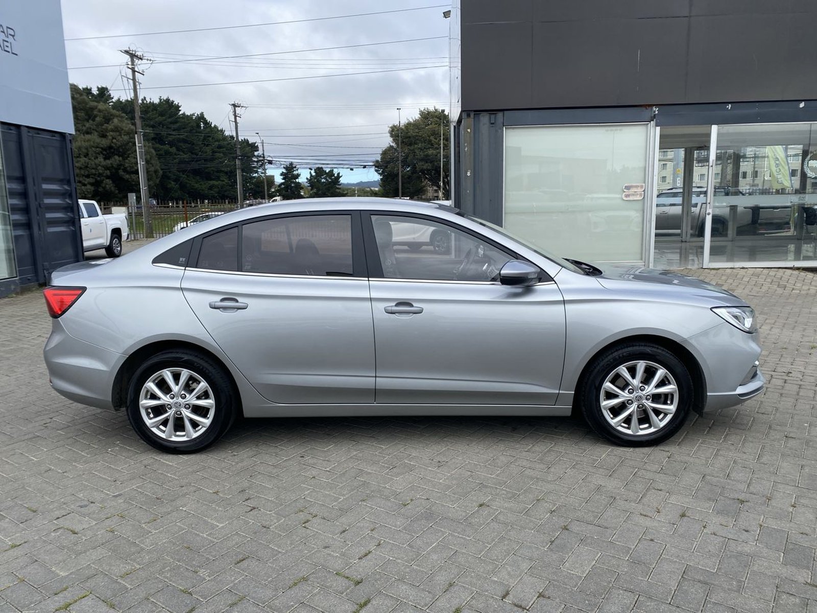 Mg Mg 5 1.5 Com 4x2 Mt 4p 2025 - Imagen 8 de 8