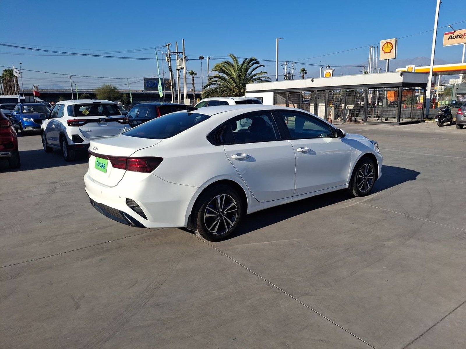 Kia Cerato 1.6 Ex Full 4x2 Ac 6mt 4p 2023 - Imagen 7 de 8