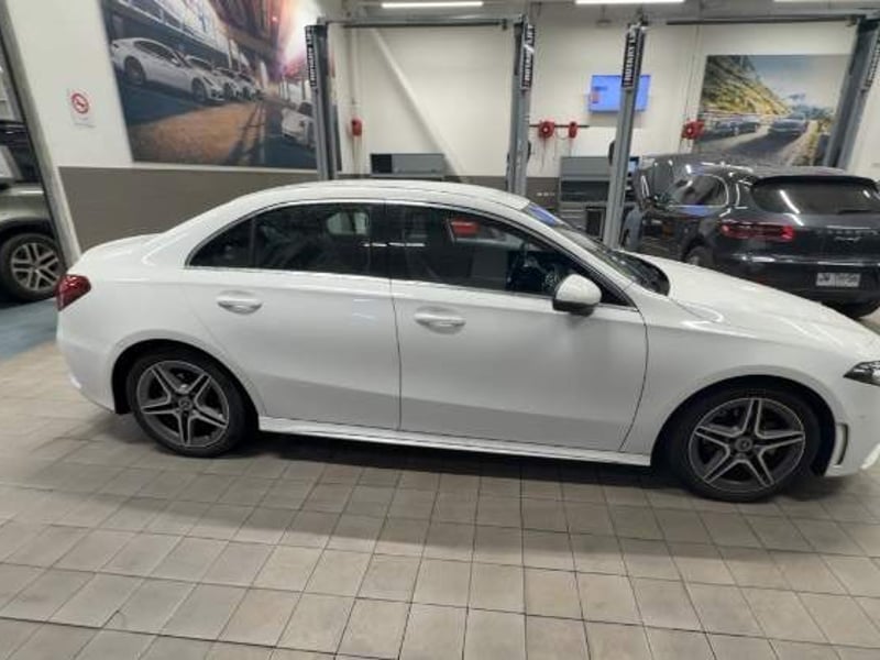Mercedes-Benz A 200 1.3 Amg Line 4x2 Sedan At 4p 2023 - Imagen 3 de 5