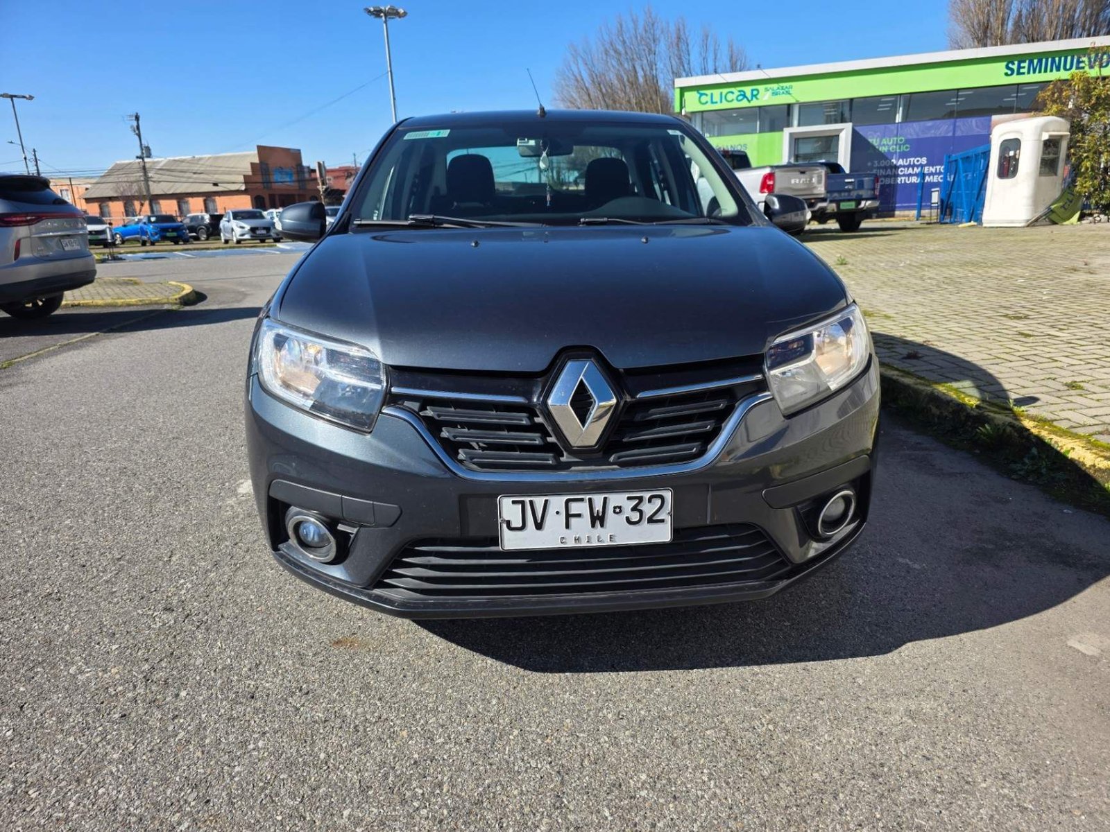 Renault Symbol 1.6 Intens 4x2 Mt 4p 2017 - Foto 2 de 5