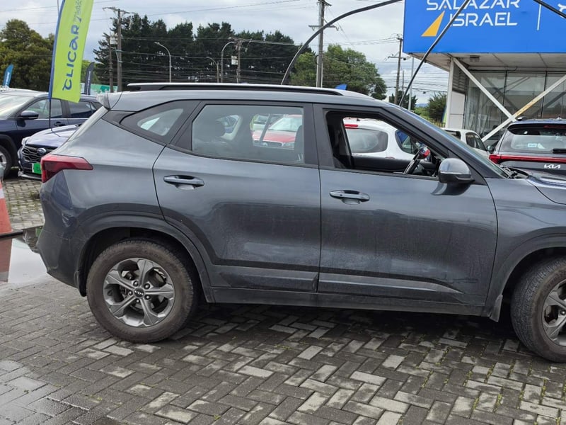 Kia Seltos 1.6 Ex 4x2 2ab 6mt 5p 2024 - Imagen 3 de 5