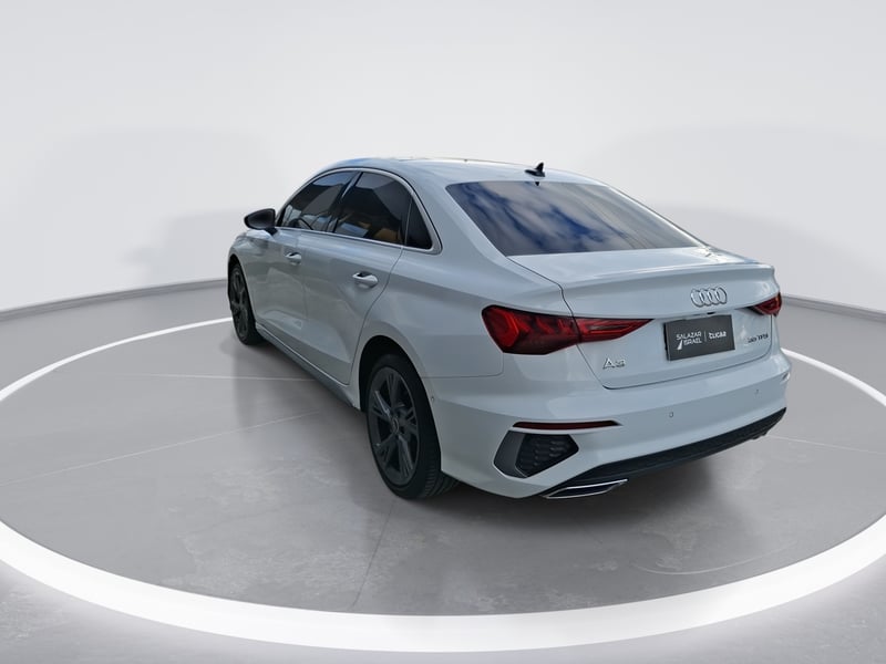 Audi A3 1.4 Tfsi 35 Sport 4x2 Sdn At 4p 2024 - Imagen 5 de 8