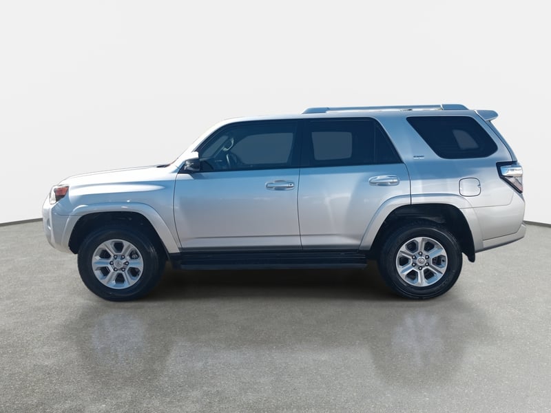 Toyota 4runner 4.0 Sr5 Connected Euro V 4x4 At 5p 2023 - Imagen 4 de 8