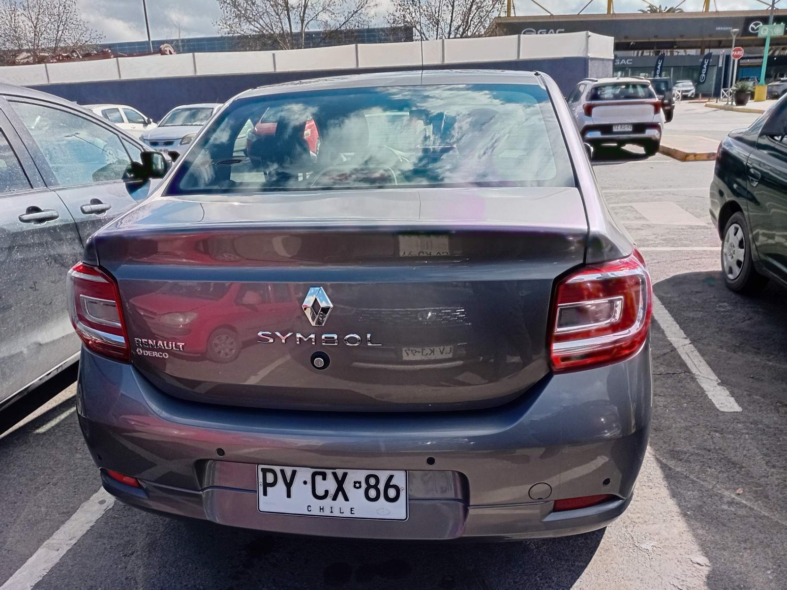 Renault Symbol 1.6 Intens Tech 4x2 Mt 4p 2021 - Imagen 4 de 4