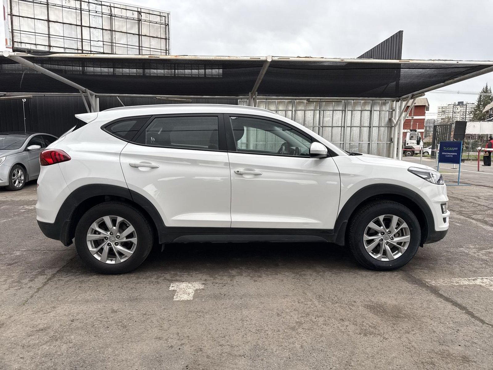 Hyundai Tucson 2.0 Plus Fl 4x2 Mt 5p 2021 - Imagen 8 de 8
