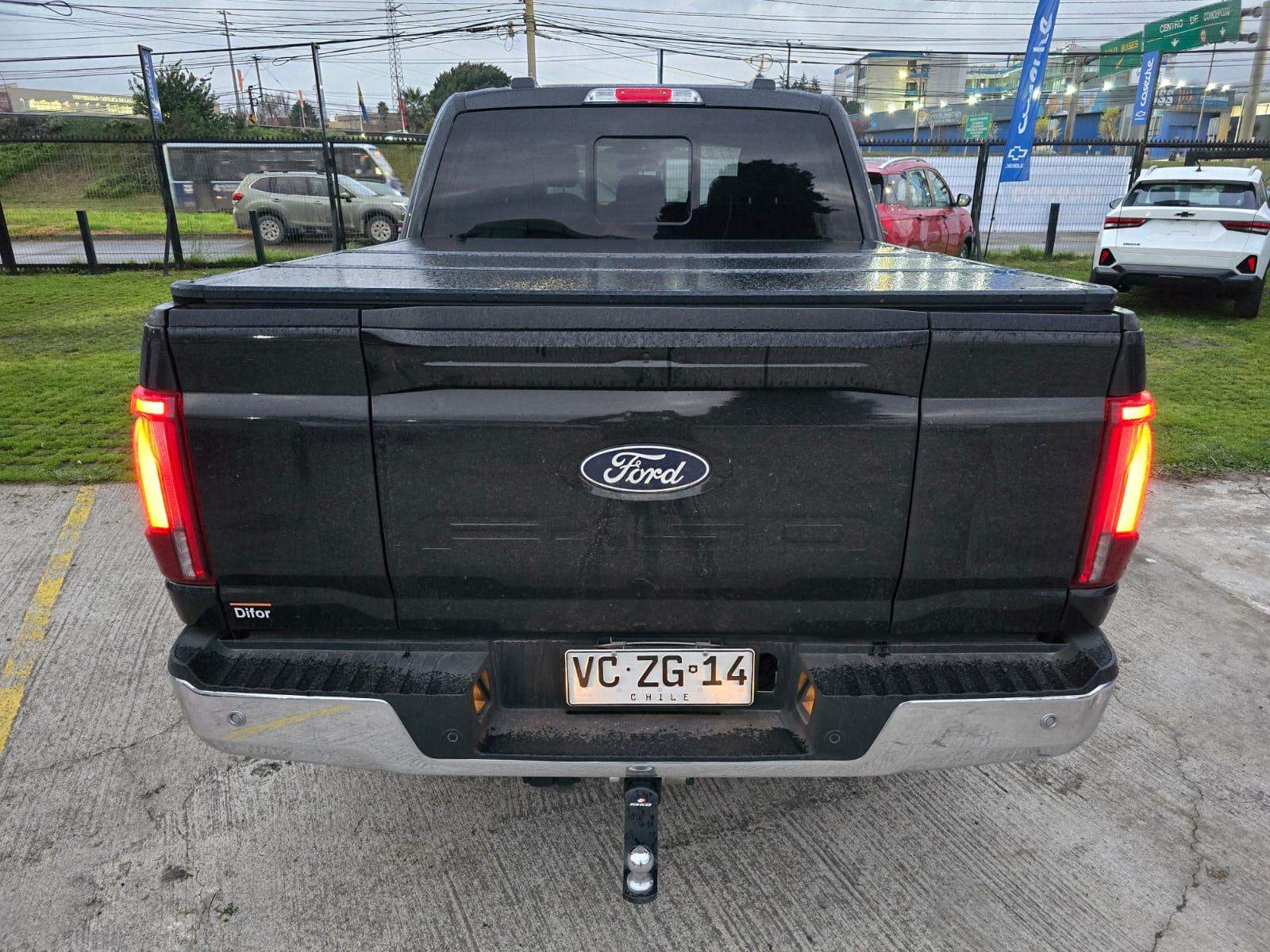 Ford F-150 5.0 Lariat Luxury Cc Dob. Cab. 4x4 At 4p 2025 - Foto 5 de 8